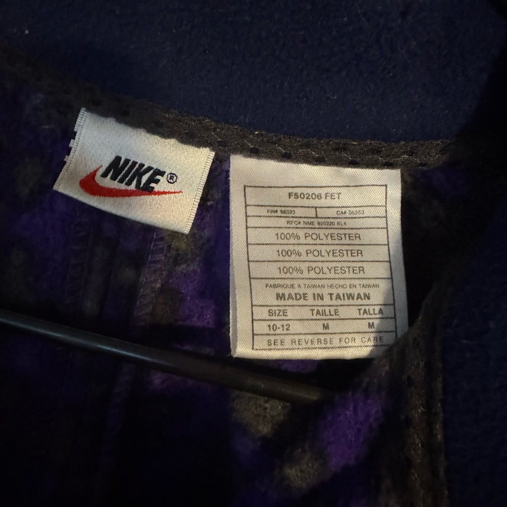 Nike Pullover - image 3